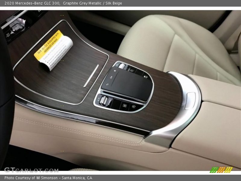Graphite Grey Metallic / Silk Beige 2020 Mercedes-Benz GLC 300
