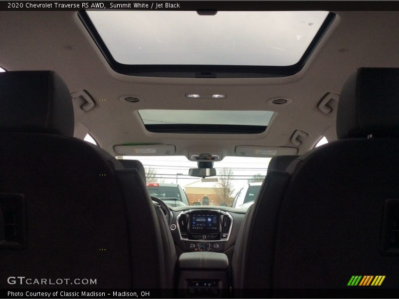 Summit White / Jet Black 2020 Chevrolet Traverse RS AWD