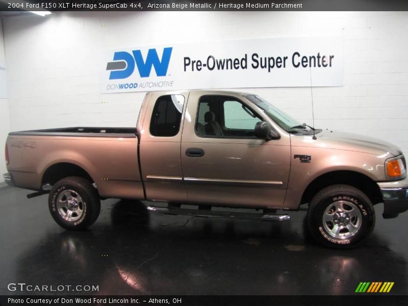 Arizona Beige Metallic / Heritage Medium Parchment 2004 Ford F150 XLT Heritage SuperCab 4x4
