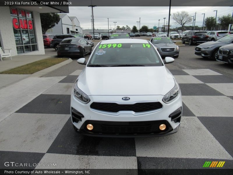 Clear White / Black 2019 Kia Forte LXS