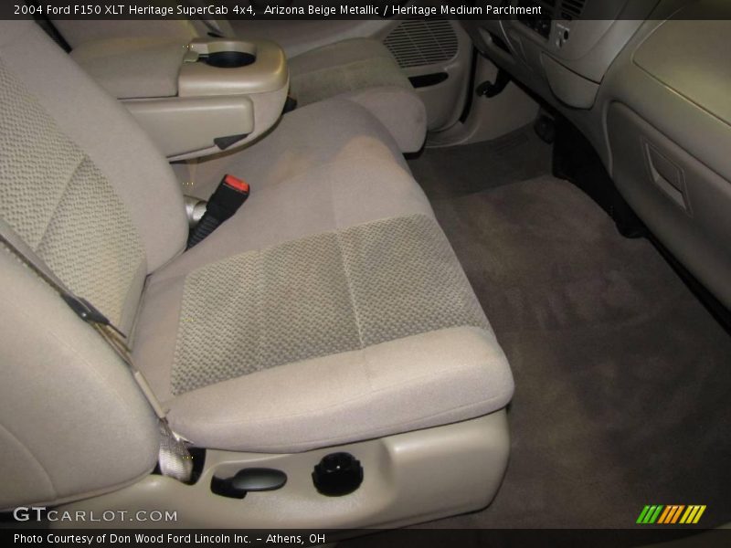 Arizona Beige Metallic / Heritage Medium Parchment 2004 Ford F150 XLT Heritage SuperCab 4x4