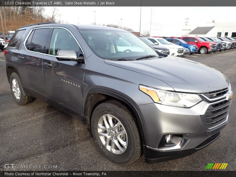 Front 3/4 View of 2020 Traverse LT AWD