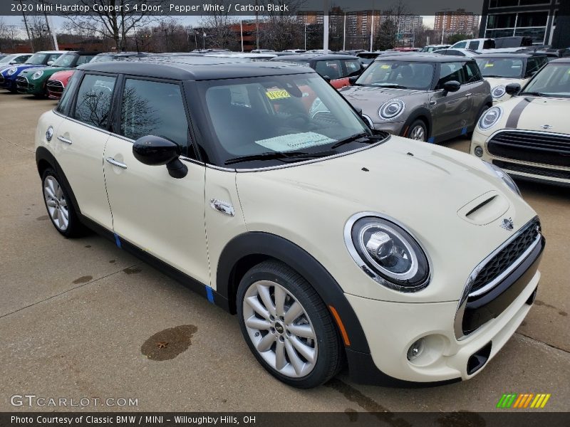 Front 3/4 View of 2020 Hardtop Cooper S 4 Door