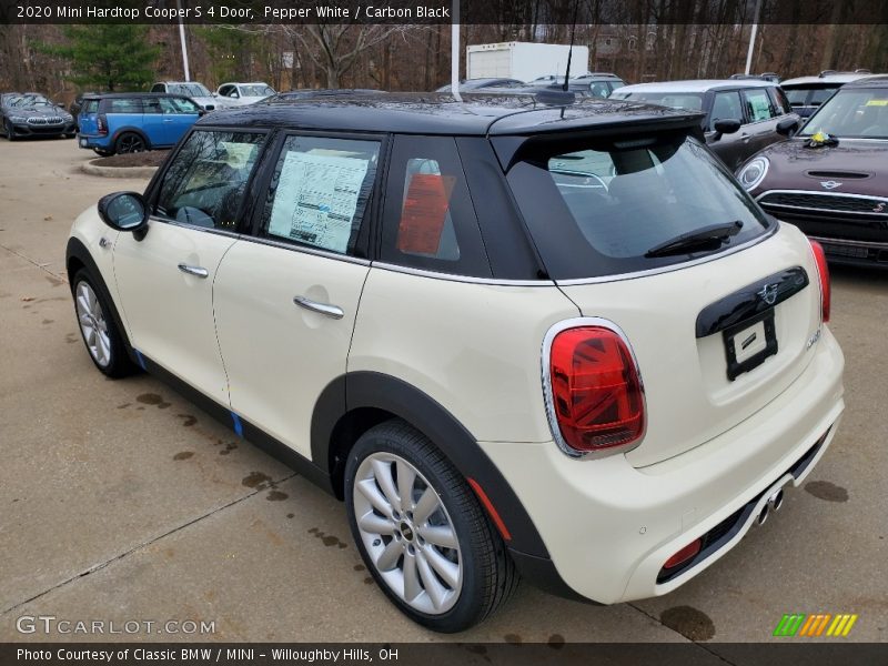 Pepper White / Carbon Black 2020 Mini Hardtop Cooper S 4 Door
