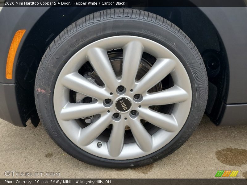 Pepper White / Carbon Black 2020 Mini Hardtop Cooper S 4 Door