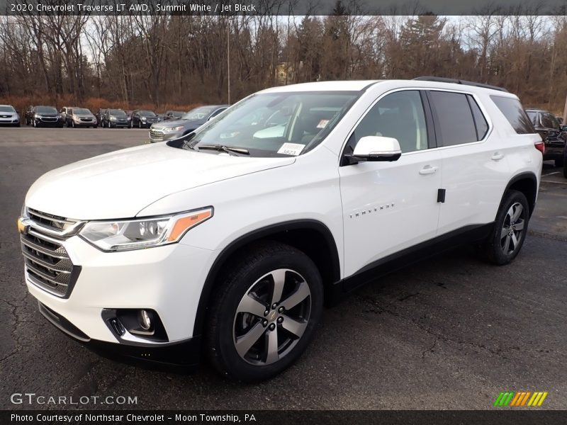 Front 3/4 View of 2020 Traverse LT AWD