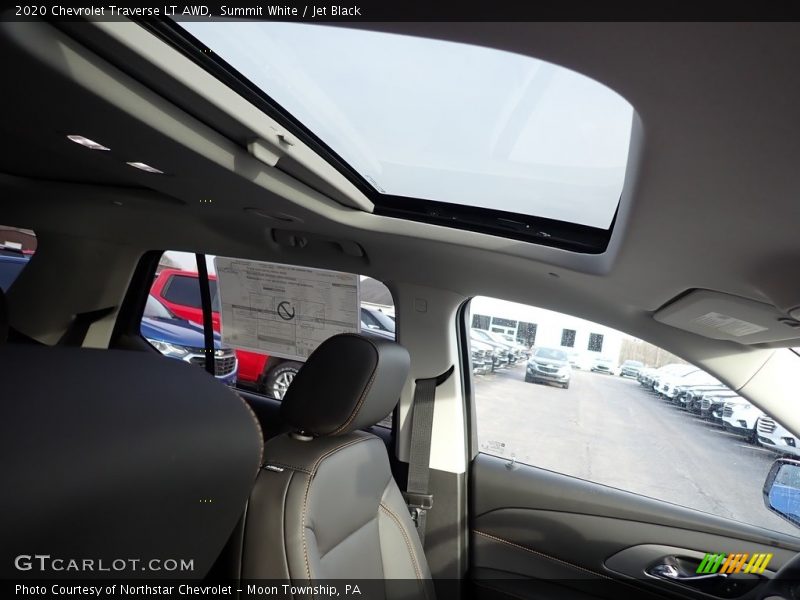 Summit White / Jet Black 2020 Chevrolet Traverse LT AWD