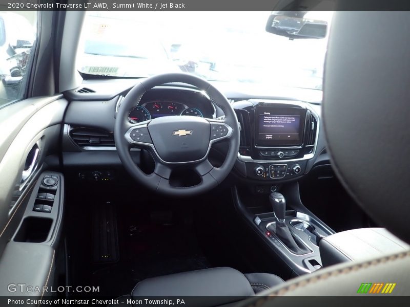 Summit White / Jet Black 2020 Chevrolet Traverse LT AWD