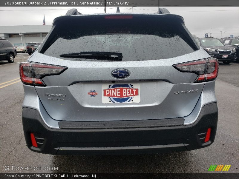 Ice Silver Metallic / Titanium Gray 2020 Subaru Outback 2.5i Premium