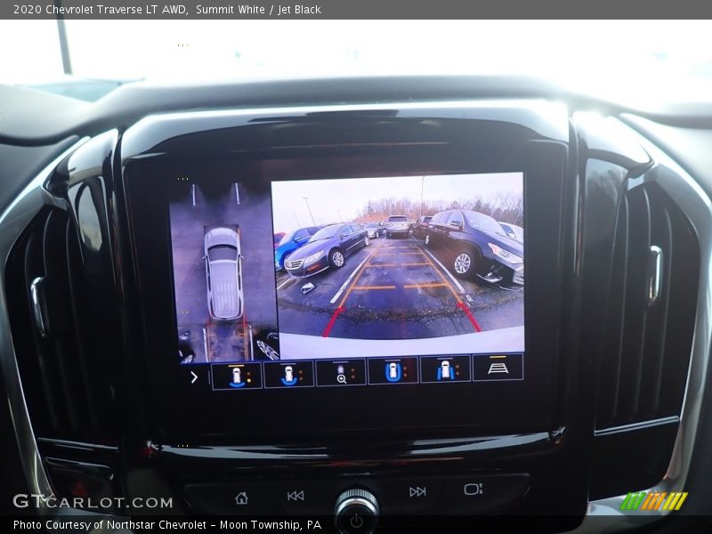 Summit White / Jet Black 2020 Chevrolet Traverse LT AWD