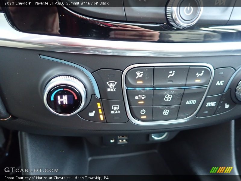 Summit White / Jet Black 2020 Chevrolet Traverse LT AWD