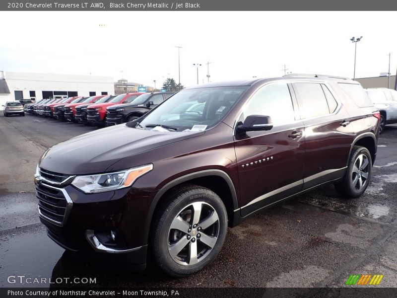Front 3/4 View of 2020 Traverse LT AWD
