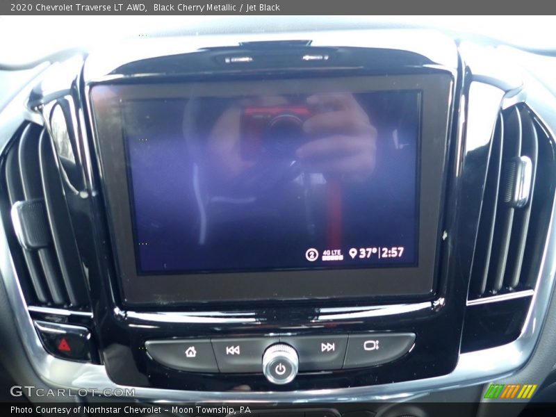 Black Cherry Metallic / Jet Black 2020 Chevrolet Traverse LT AWD