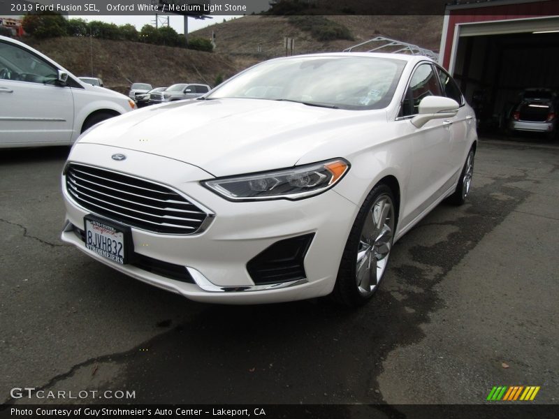 Oxford White / Medium Light Stone 2019 Ford Fusion SEL