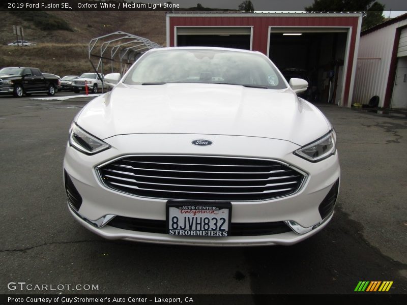 Oxford White / Medium Light Stone 2019 Ford Fusion SEL