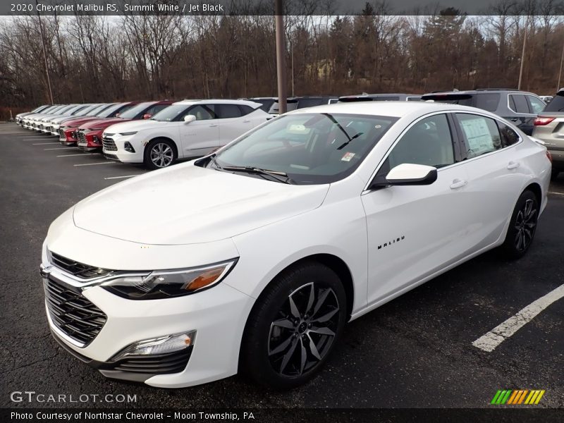 Front 3/4 View of 2020 Malibu RS