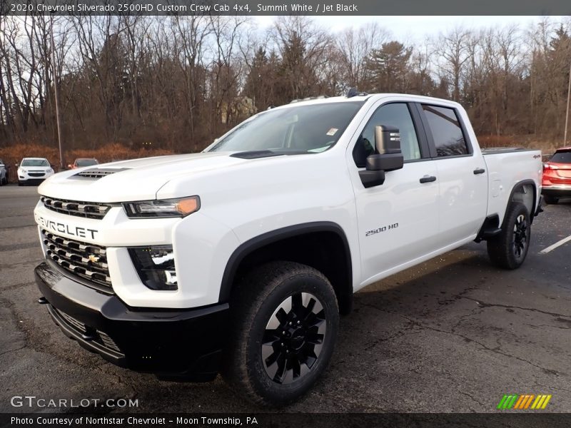 Front 3/4 View of 2020 Silverado 2500HD Custom Crew Cab 4x4