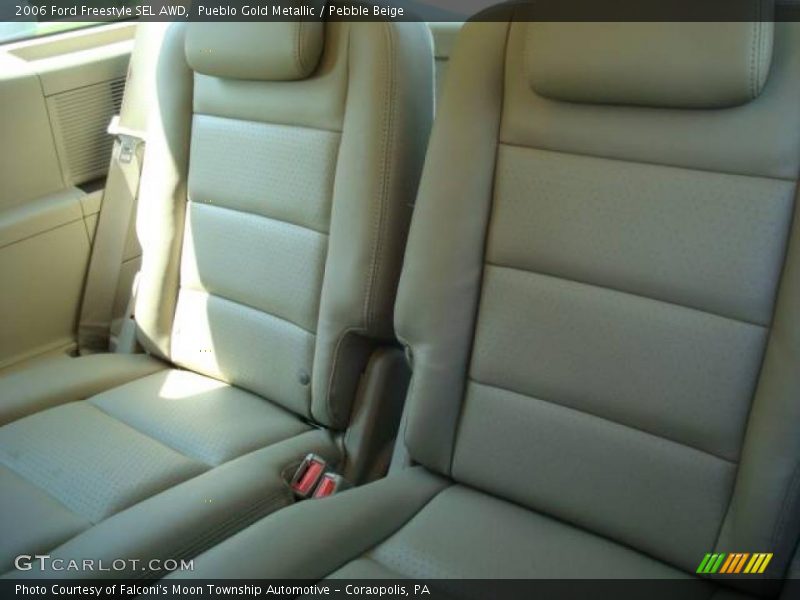 Pueblo Gold Metallic / Pebble Beige 2006 Ford Freestyle SEL AWD