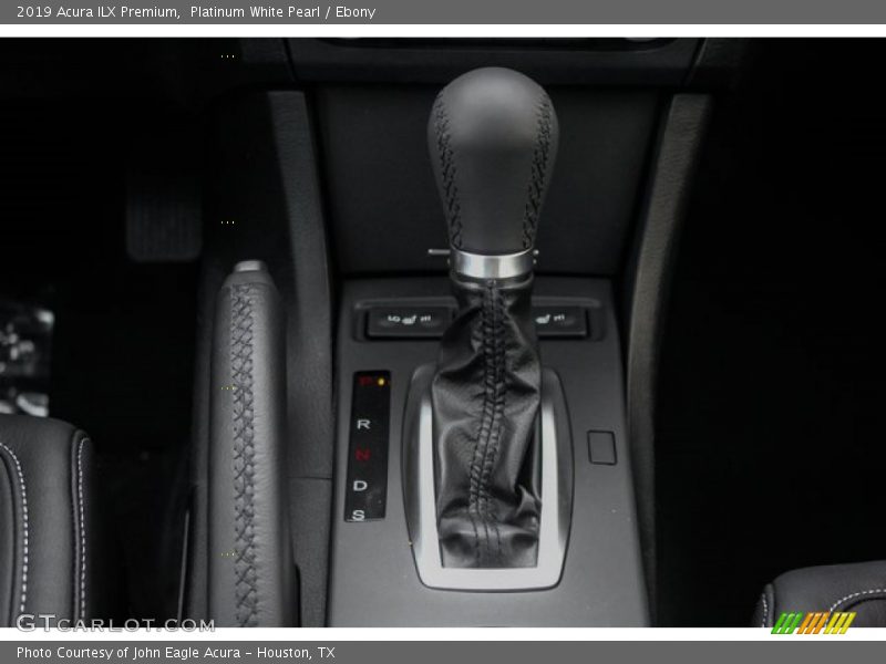 Platinum White Pearl / Ebony 2019 Acura ILX Premium