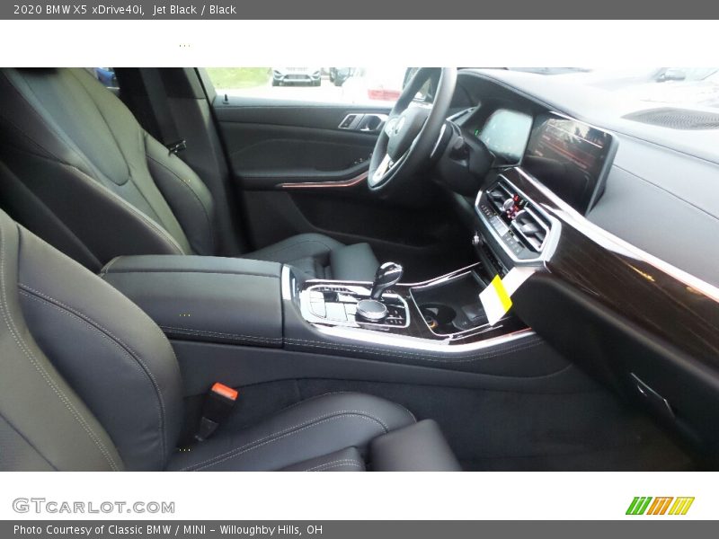 Jet Black / Black 2020 BMW X5 xDrive40i