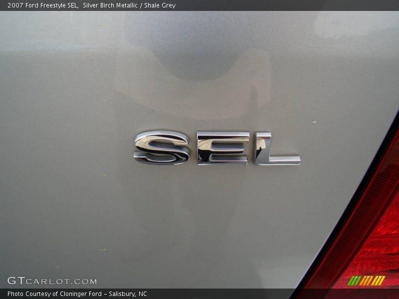 Silver Birch Metallic / Shale Grey 2007 Ford Freestyle SEL