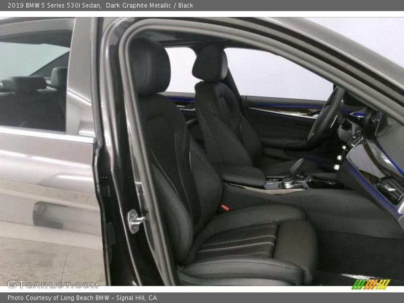 Dark Graphite Metallic / Black 2019 BMW 5 Series 530i Sedan