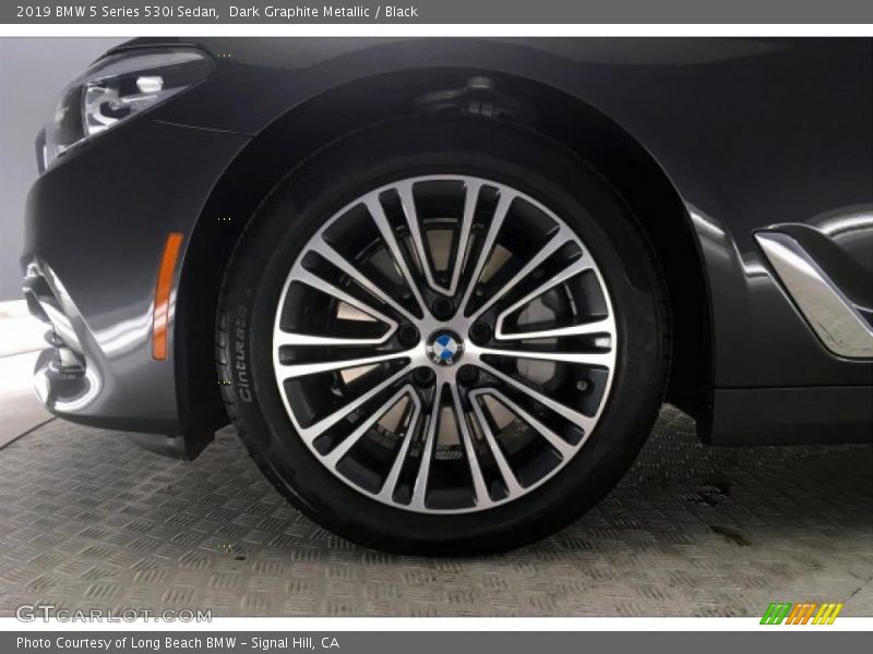 Dark Graphite Metallic / Black 2019 BMW 5 Series 530i Sedan