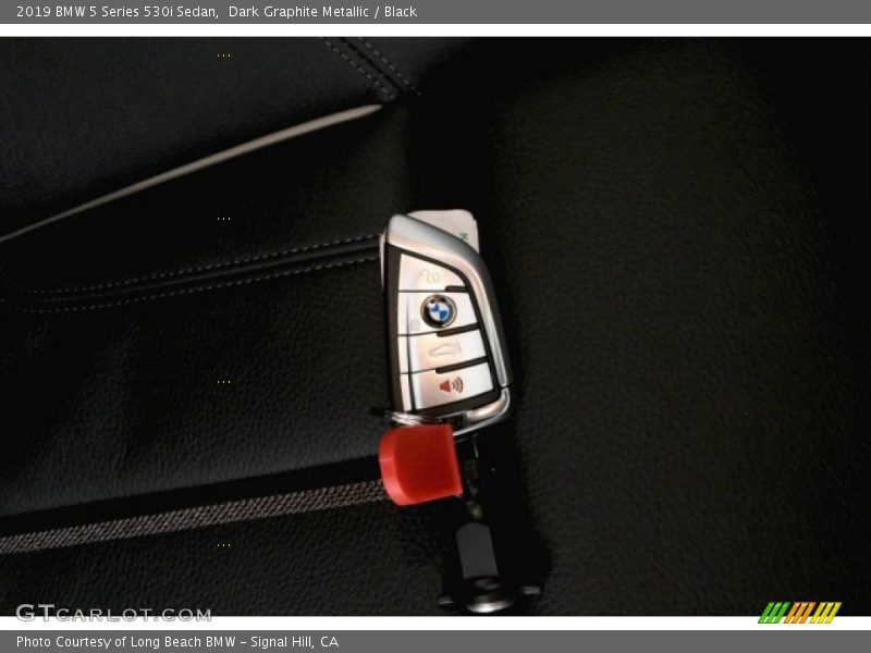 Dark Graphite Metallic / Black 2019 BMW 5 Series 530i Sedan