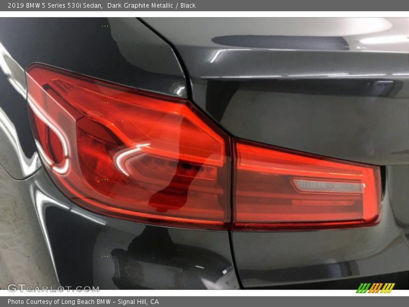 Dark Graphite Metallic / Black 2019 BMW 5 Series 530i Sedan
