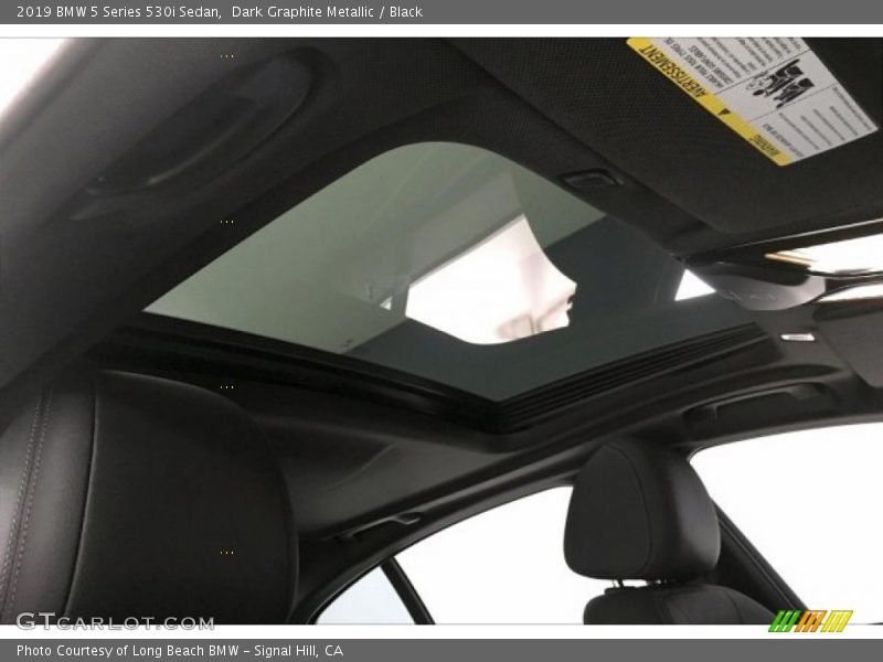 Dark Graphite Metallic / Black 2019 BMW 5 Series 530i Sedan