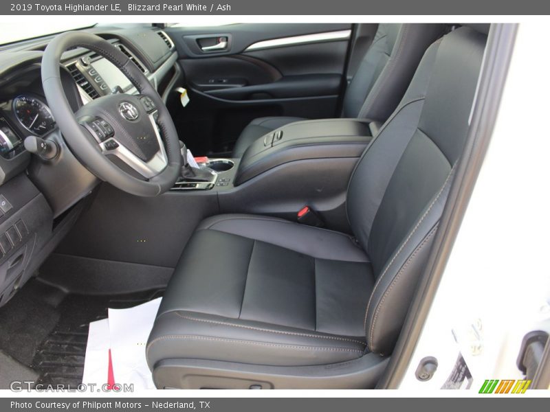 Blizzard Pearl White / Ash 2019 Toyota Highlander LE
