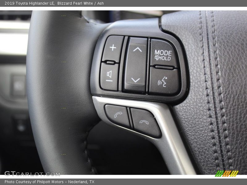 Blizzard Pearl White / Ash 2019 Toyota Highlander LE