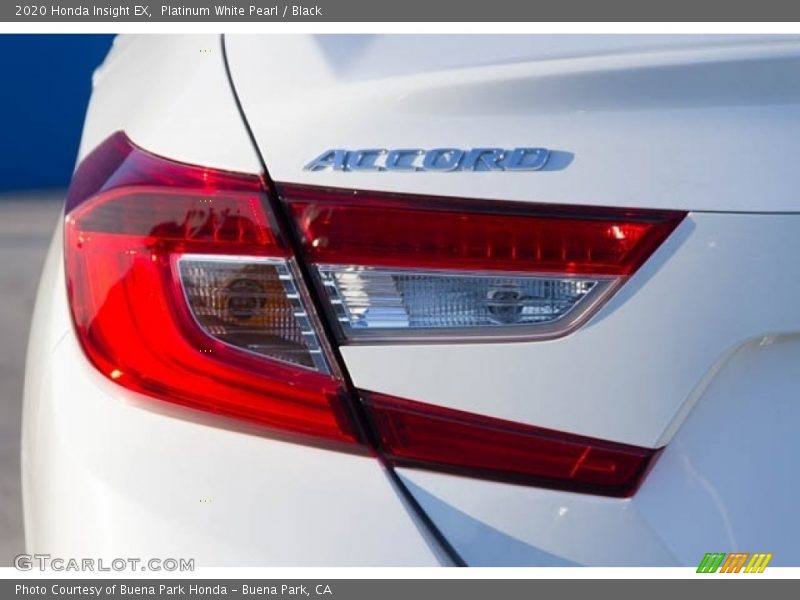 Platinum White Pearl / Black 2020 Honda Insight EX