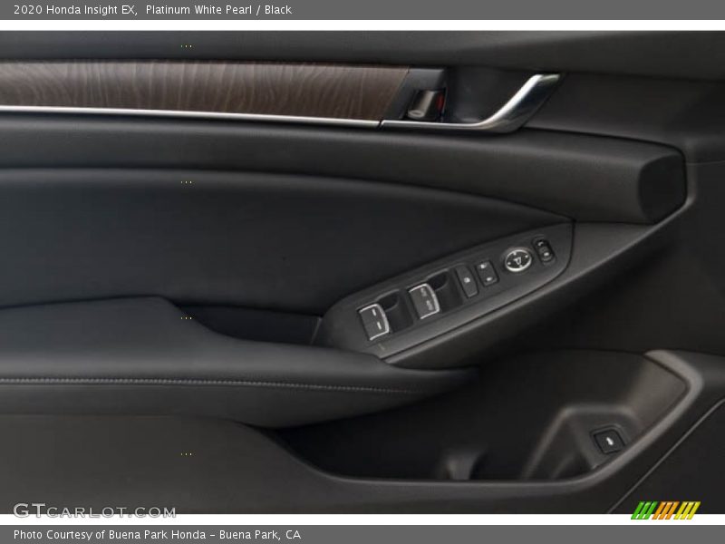 Platinum White Pearl / Black 2020 Honda Insight EX