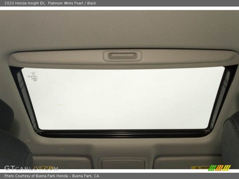 Platinum White Pearl / Black 2020 Honda Insight EX