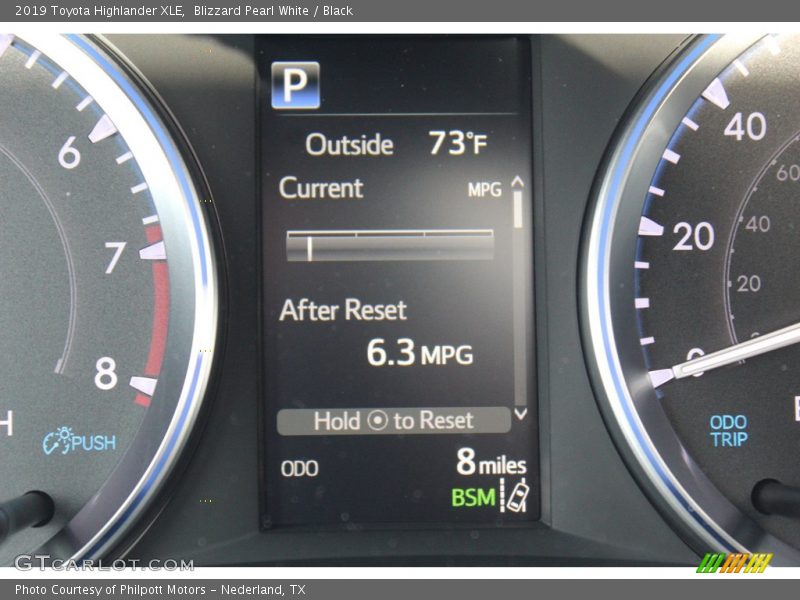 Blizzard Pearl White / Black 2019 Toyota Highlander XLE