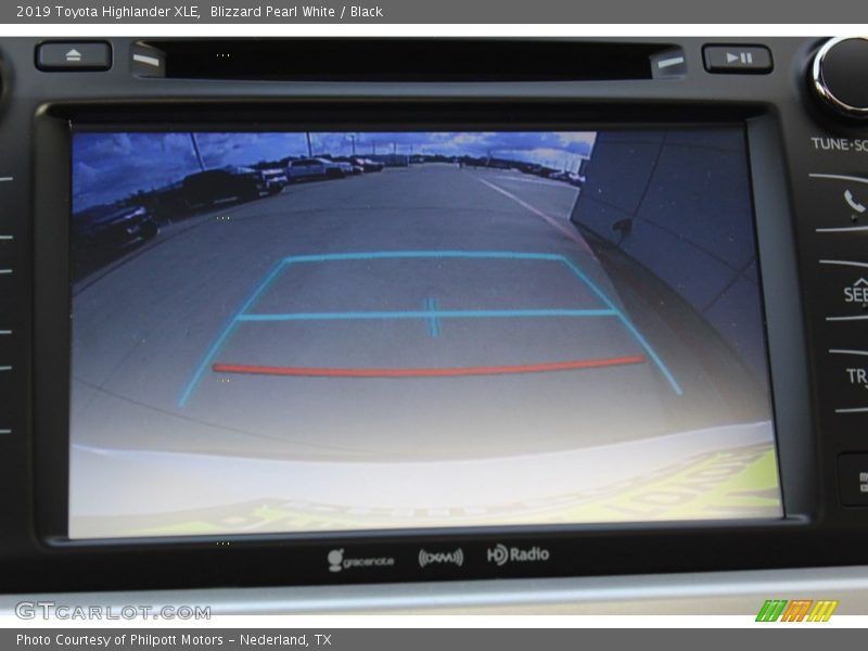 Blizzard Pearl White / Black 2019 Toyota Highlander XLE