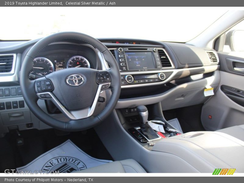 Celestial Silver Metallic / Ash 2019 Toyota Highlander Limited