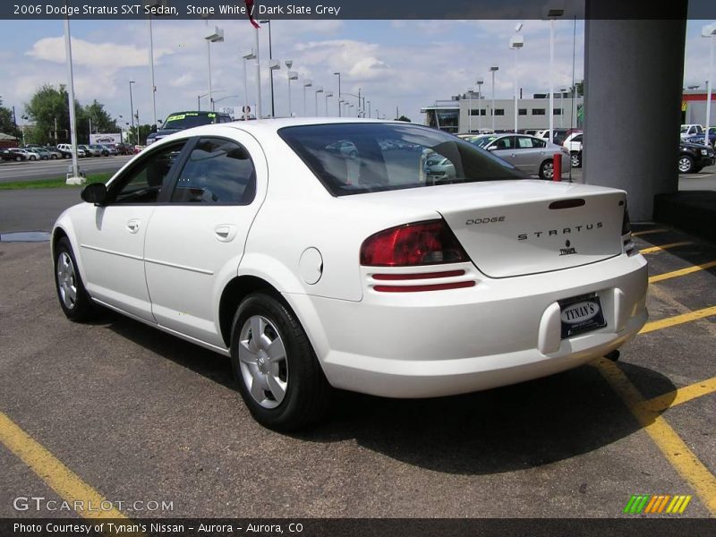 Stone White / Dark Slate Grey 2006 Dodge Stratus SXT Sedan