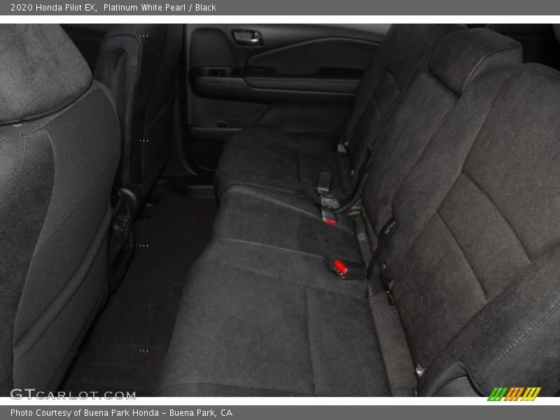 Platinum White Pearl / Black 2020 Honda Pilot EX