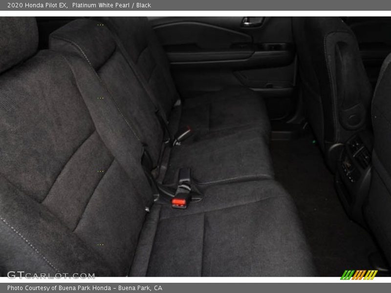Platinum White Pearl / Black 2020 Honda Pilot EX