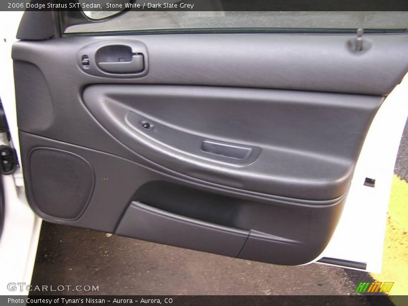Stone White / Dark Slate Grey 2006 Dodge Stratus SXT Sedan