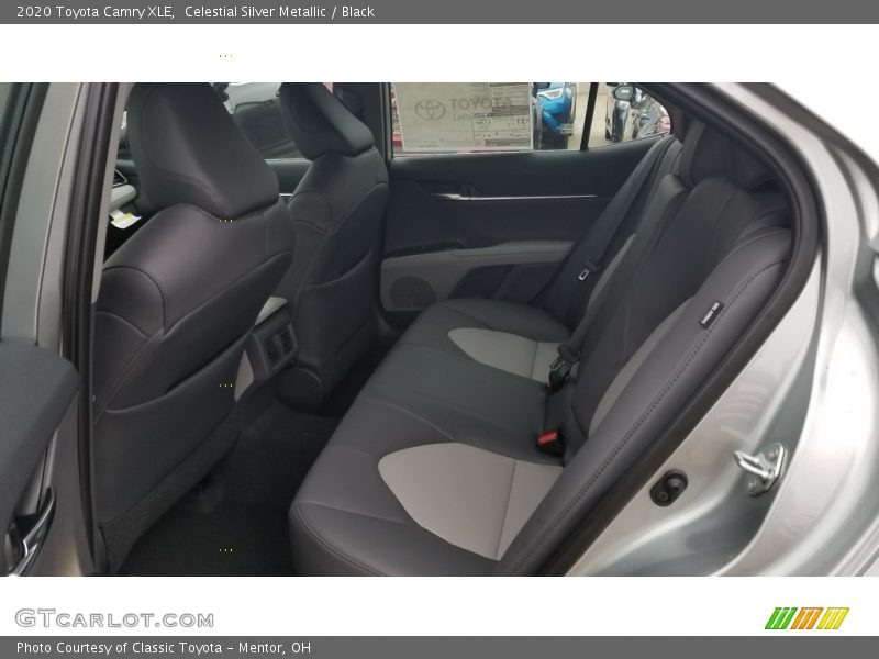 Celestial Silver Metallic / Black 2020 Toyota Camry XLE