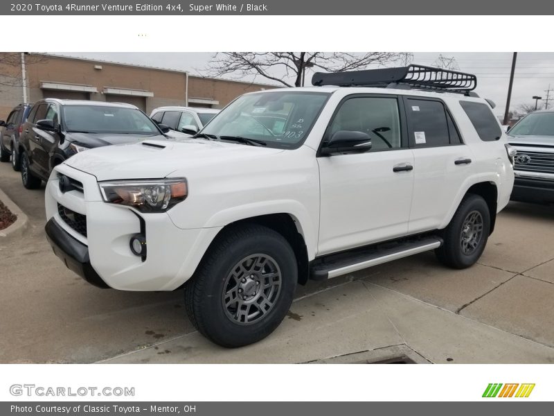 Front 3/4 View of 2020 4Runner Venture Edition 4x4