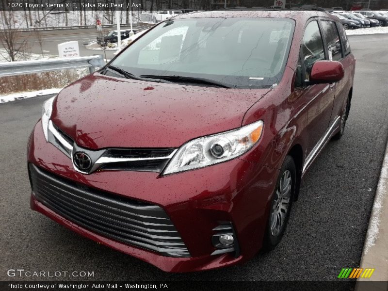 Salsa Red Pearl / Ash 2020 Toyota Sienna XLE