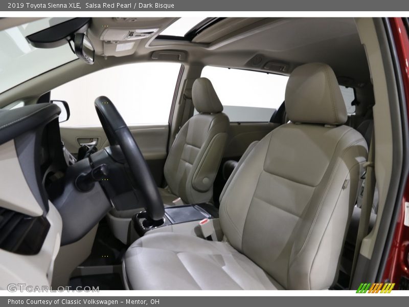 Salsa Red Pearl / Dark Bisque 2019 Toyota Sienna XLE
