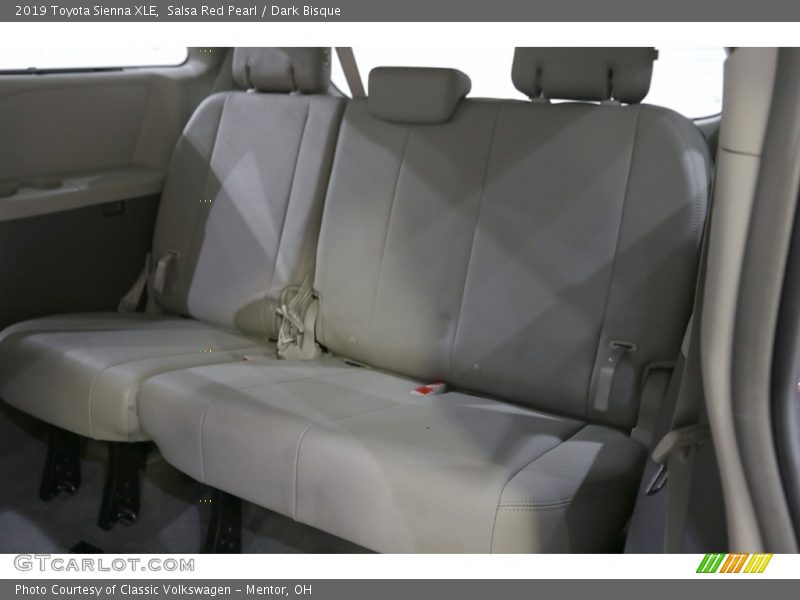 Salsa Red Pearl / Dark Bisque 2019 Toyota Sienna XLE