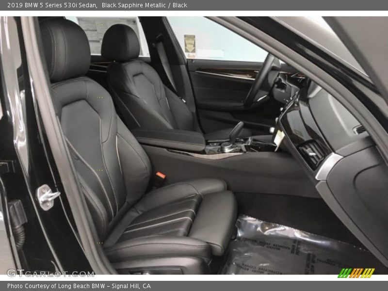 Black Sapphire Metallic / Black 2019 BMW 5 Series 530i Sedan