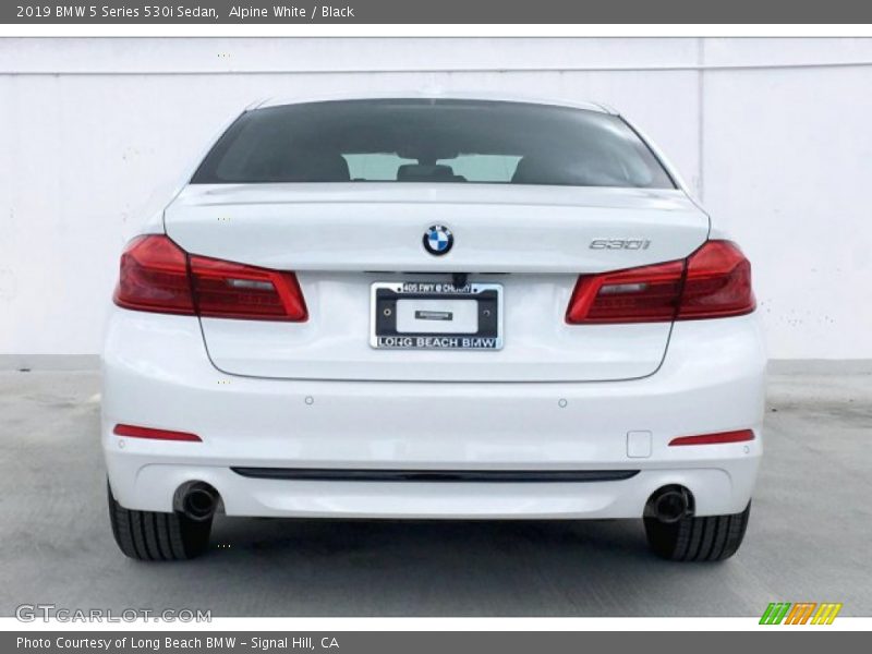 Alpine White / Black 2019 BMW 5 Series 530i Sedan