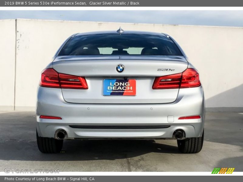Glacier Silver Metallic / Black 2019 BMW 5 Series 530e iPerformance Sedan